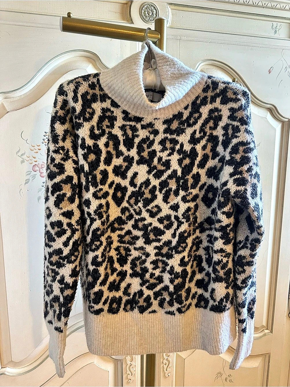 LOFT Leopard Print Turtleneck Sweater Size Small
